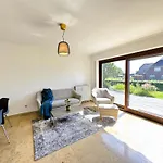 150m² Nahe A1 - 5 Schlafzimmern - 3 Baeder - 50m² Terrasse Siek