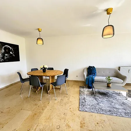 150m² Apartment nahe A1 - 5 Schlafzimmern - 3 Bäder - 50m² Terrasse アパート *