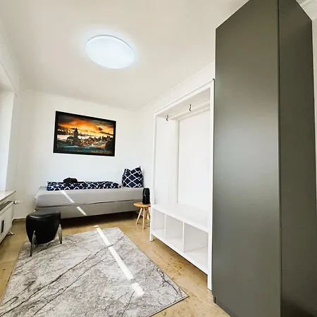 Apartamento 150m² Nahe A1 - 5 Schlafzimmern - 3 Baeder - 50m² Terrasse