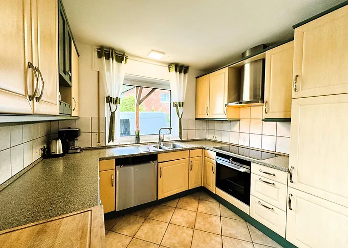 Appartement 150M² Apartment Nahe A1 - 5 Schlafzimmern - 3 Baeder - 50M² Terrasse Siek