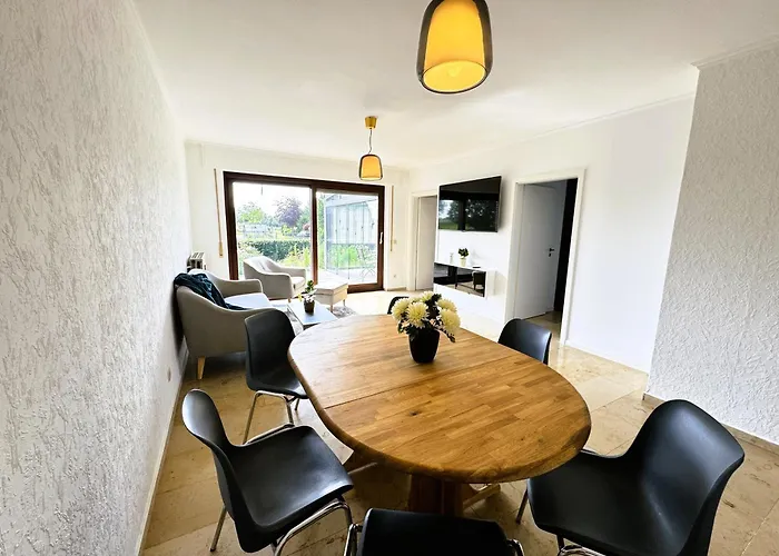 Appartement 150M² Apartment Nahe A1 - 5 Schlafzimmern - 3 Baeder - 50M² Terrasse *