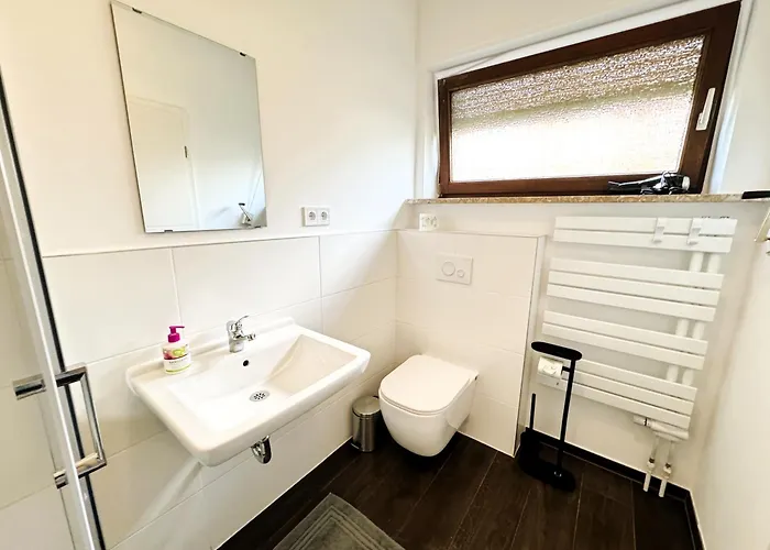 150M² Apartment Nahe A1 - 5 Schlafzimmern - 3 Baeder - 50M² Terrasse Appartement Siek